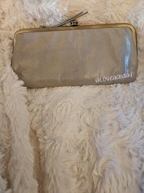 HOBO Brand✨️Gray Leather Clutch Wallet